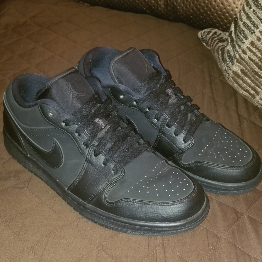 Air Jordan 1 Retro Low